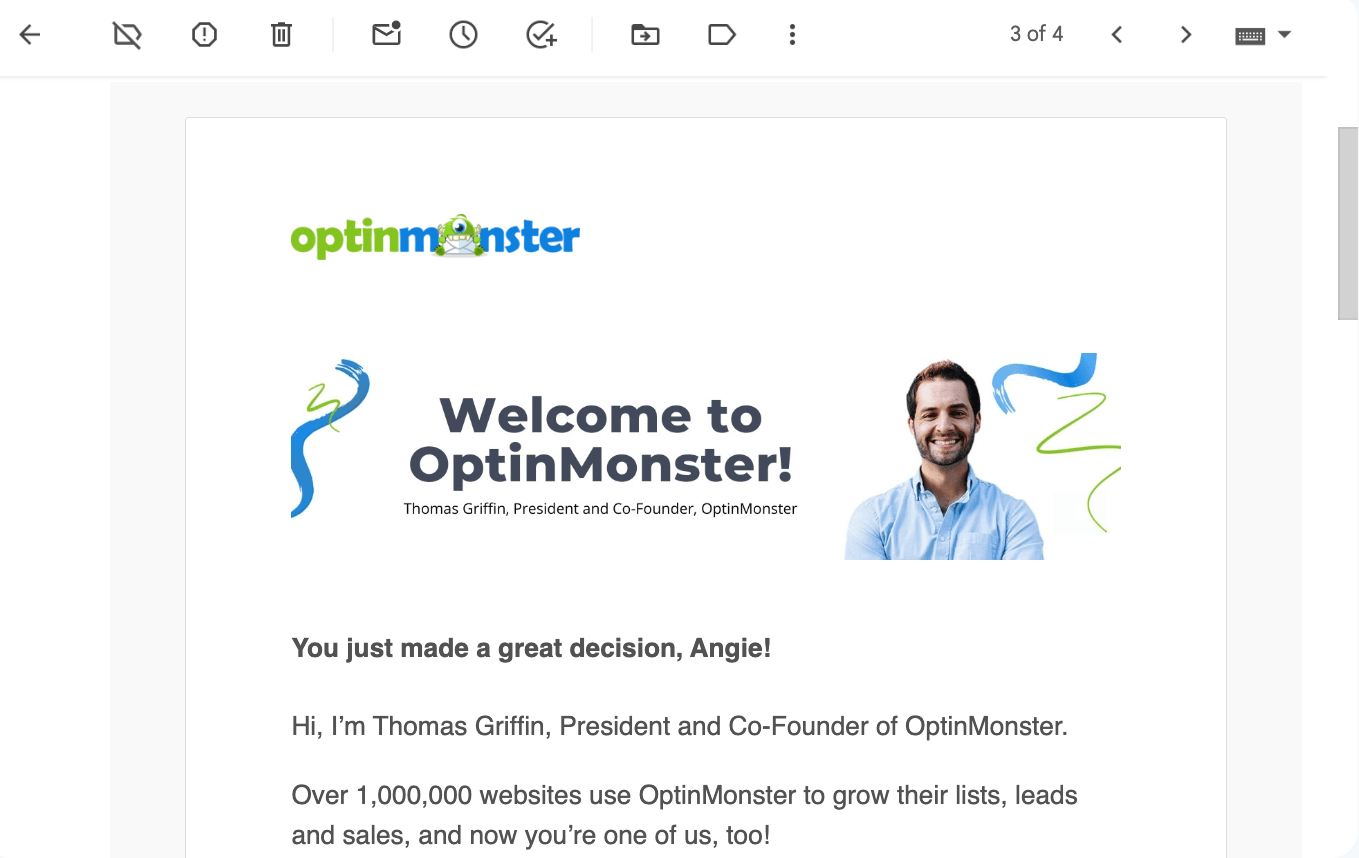 Welcome email example from OptinMonster